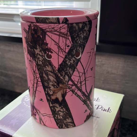 EUC Scentsy Mossy Oak Break-Up Pink - Picture 2 of 6